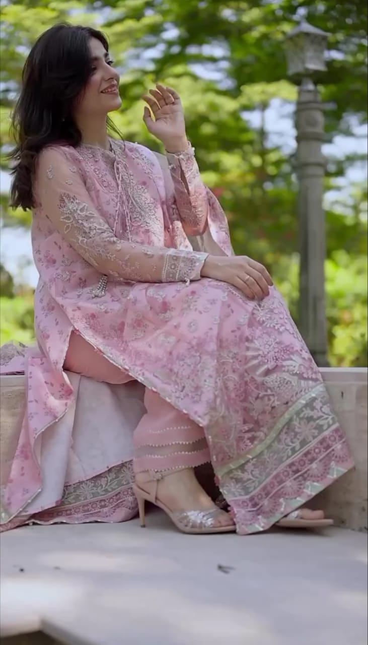 Elegant Pink Organza 3-Piece Dress with Hand Embellishment