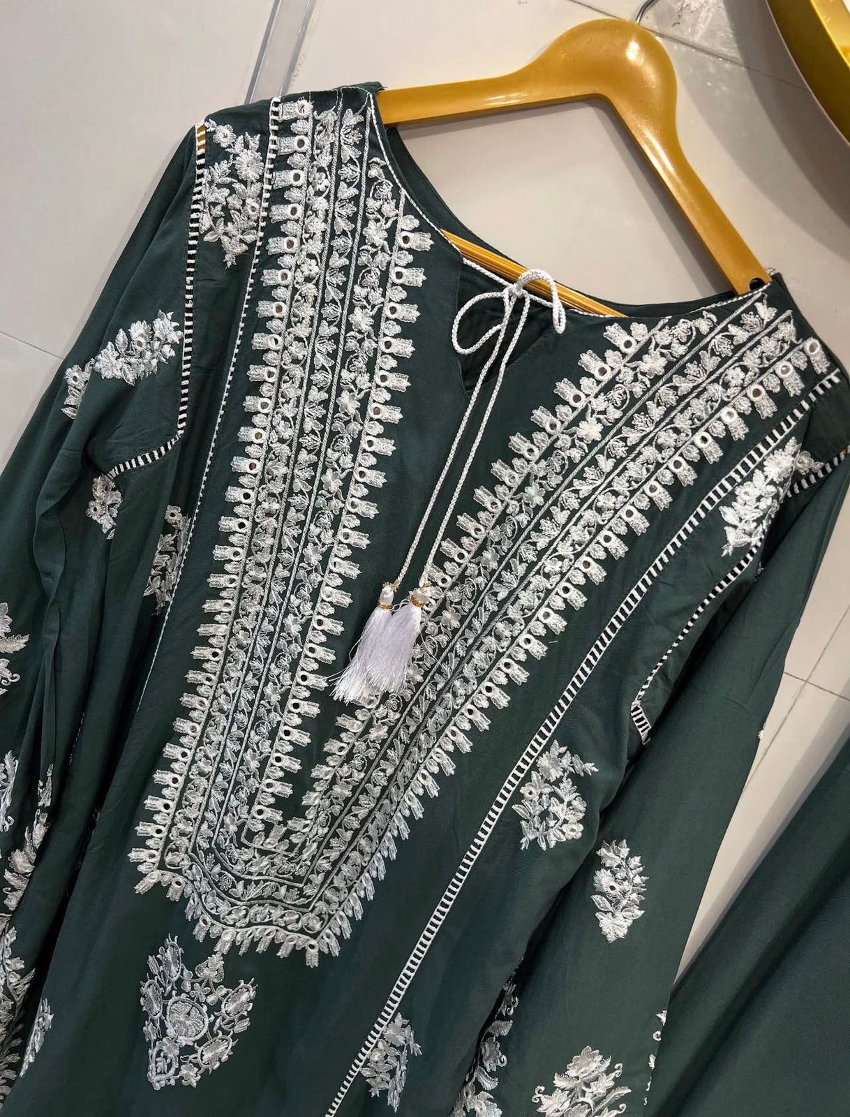 Women Embroidered 3Pcs Dress