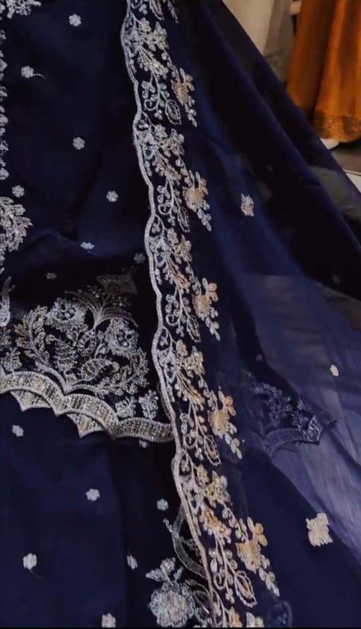 Luxury Threadwork 3PC Ensemble